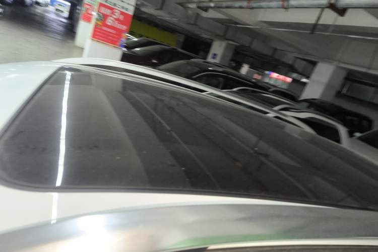 Used Roewe RX3 2018 1.6L CVT Internet Smart Edition Roof