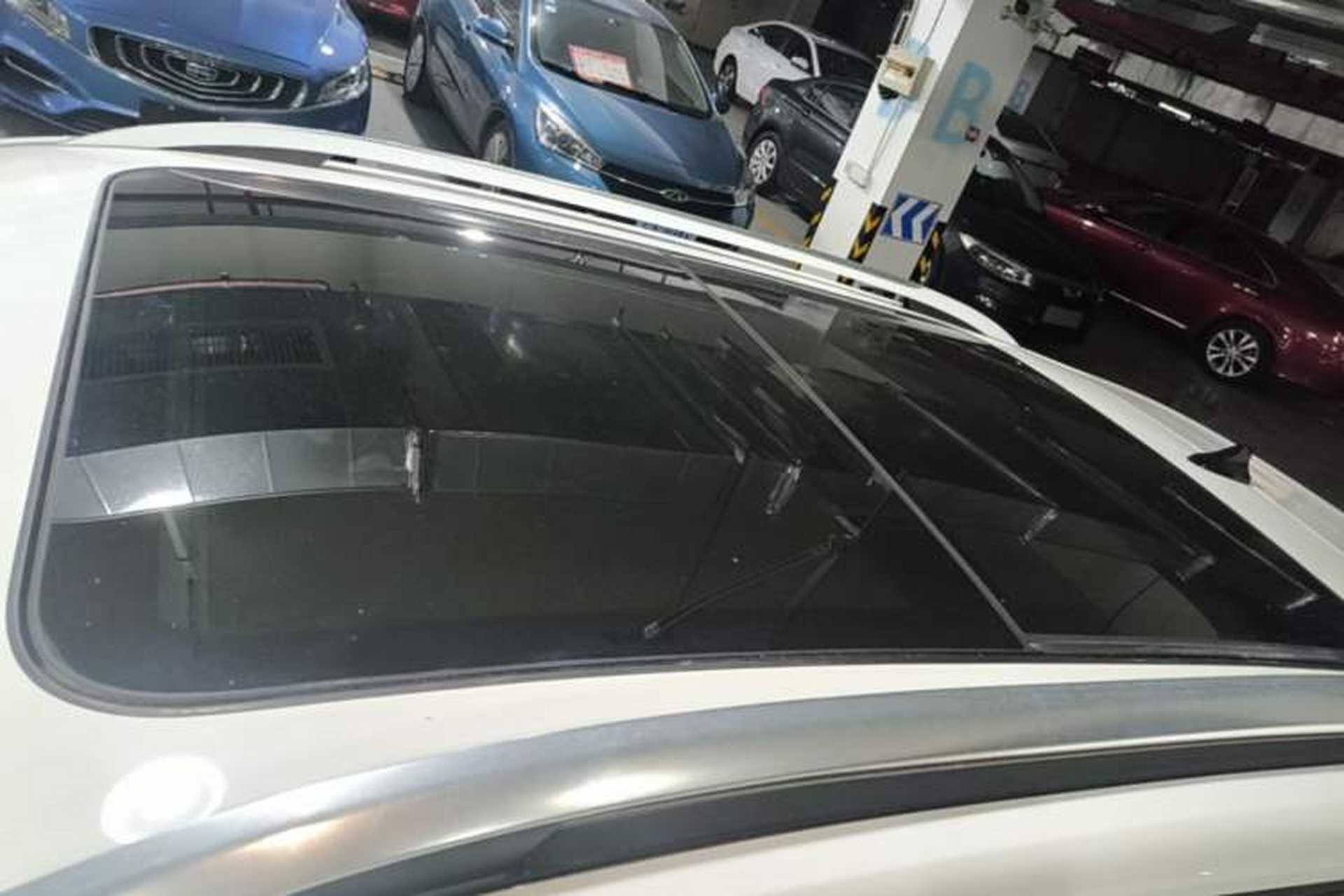 Used Roewe RX3 2018 1.6L CVT Flagship Edition Roof