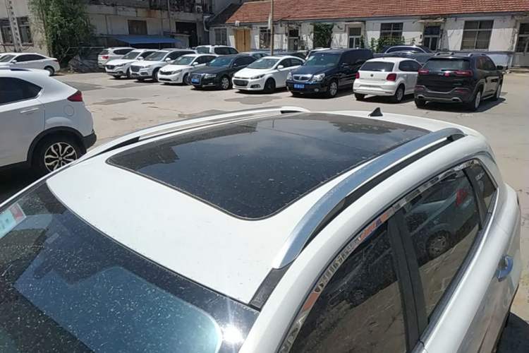 Used Roewe RX3 2018 1.6L CVT Internet Smart Edition Roof