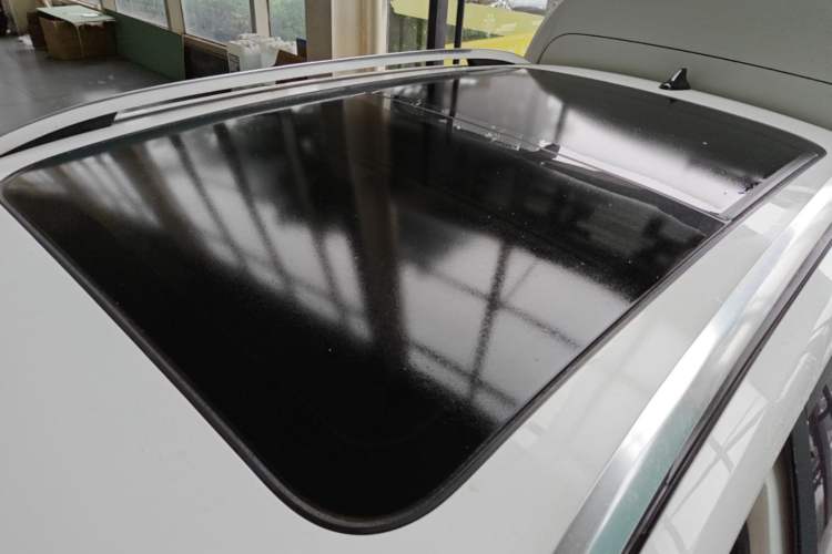 Used Roewe RX3 2018 1.6L CVT Flagship Edition Roof