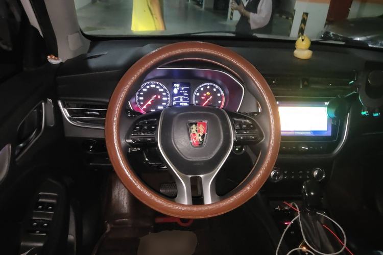 Used Roewe RX3 2018 18T Automatic Flagship Model Steering Wheel