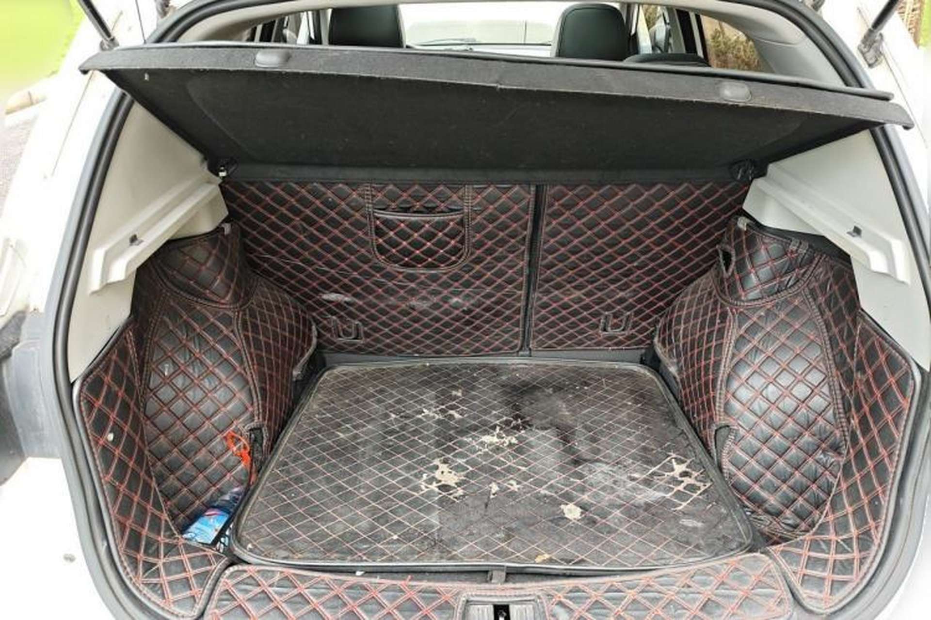 Used Roewe RX3 2018 1.6L CVT Flagship Edition Trunk