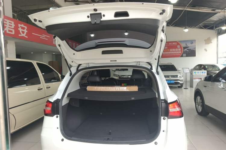 Used Roewe RX3 2018 1.6L CVT Flagship Edition Trunk