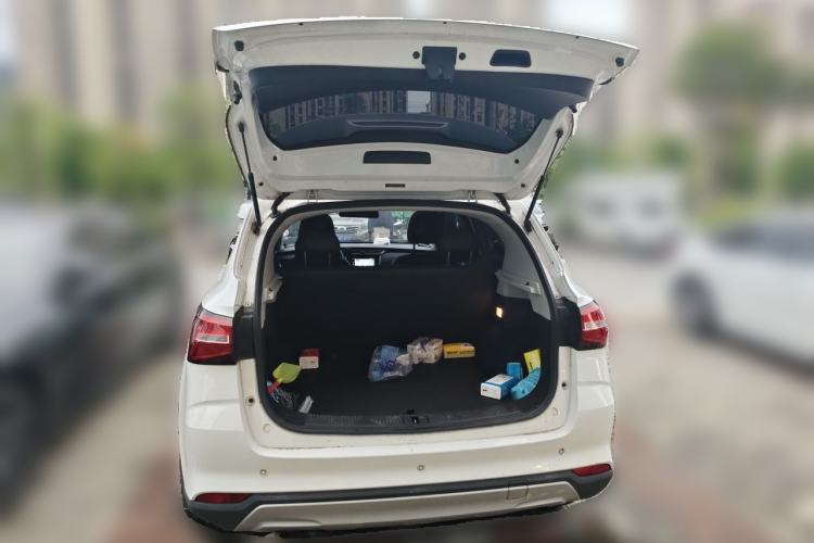 Used Roewe RX3 2018 1.6L CVT Internet Smart Edition Trunk