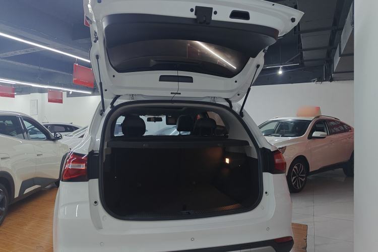 Used Roewe RX3 2018 1.6L Manual Internet Smart Edition Trunk