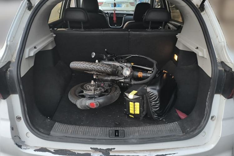 Used Roewe RX3 2018 1.6L Manual Elite Edition Trunk
