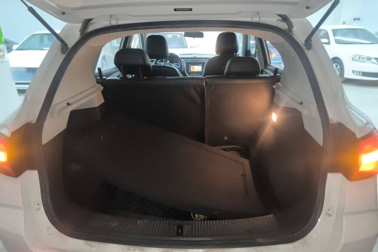 Used Roewe RX3 2018 1.6L CVT Internet Smart Edition Trunk