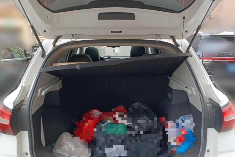 Used Roewe RX3 2018 18T Automatic Internet ZhiZun Edition Trunk