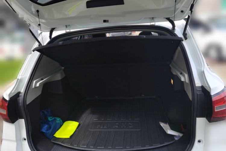 Used Roewe RX3 2018 1.6L CVT Internet Smart Edition Trunk