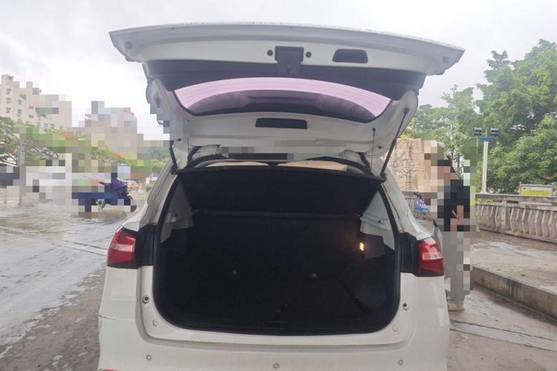 Used Roewe RX3 2018 1.6L CVT Flagship Edition Trunk