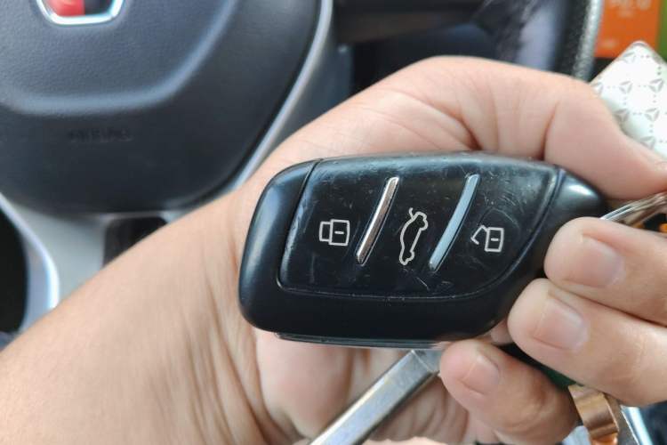 Used Roewe RX3 2018 1.6L CVT Flagship Edition Vehicle Key