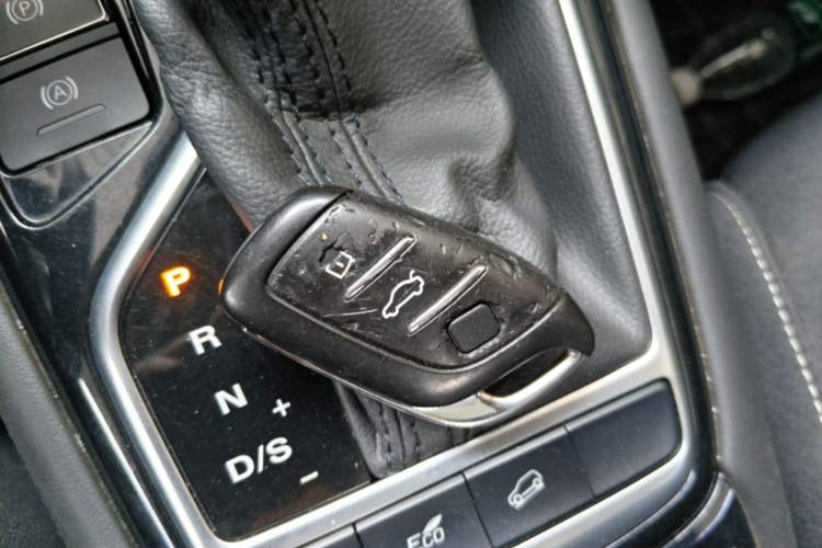 Used Roewe RX3 2018 1.6L CVT Flagship Edition Vehicle Key