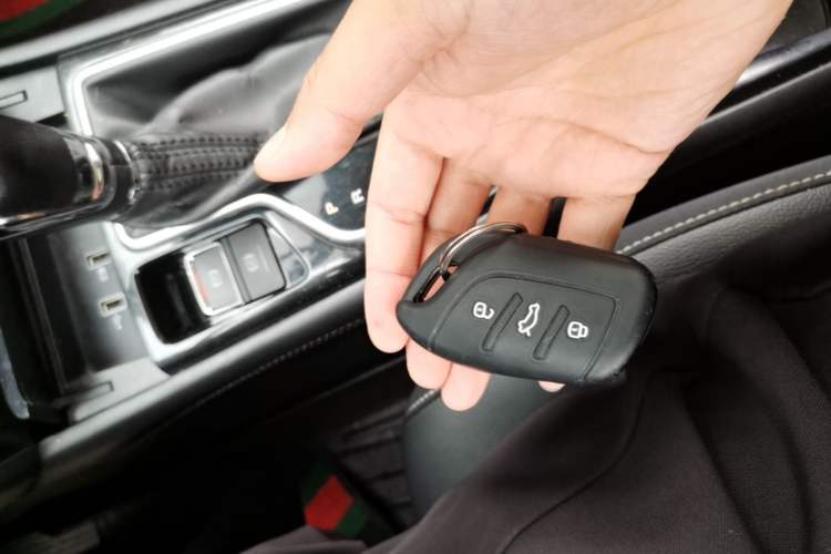 Used Roewe RX3 2018 18T Automatic Flagship Model Vehicle Key