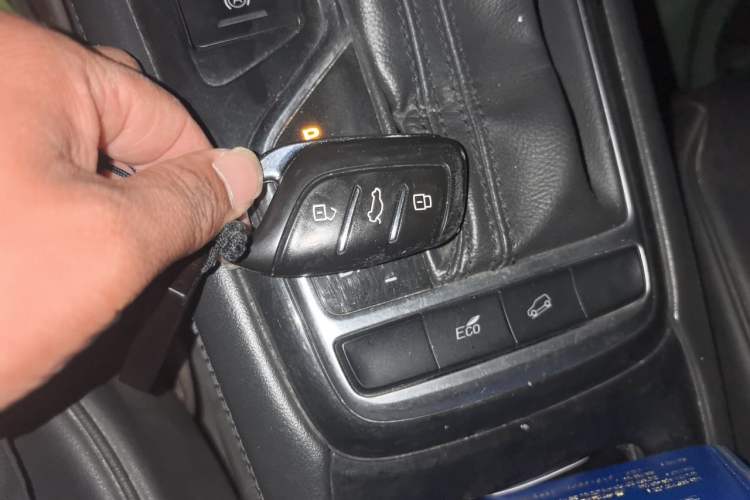 Used Roewe RX3 2018 1.6L CVT Flagship Edition Vehicle Key