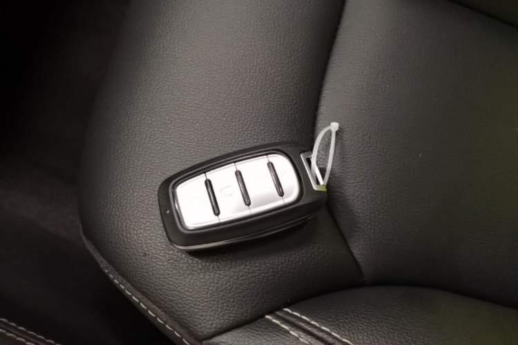Used Roewe RX3 2018 18T Automatic Flagship Model Vehicle Key