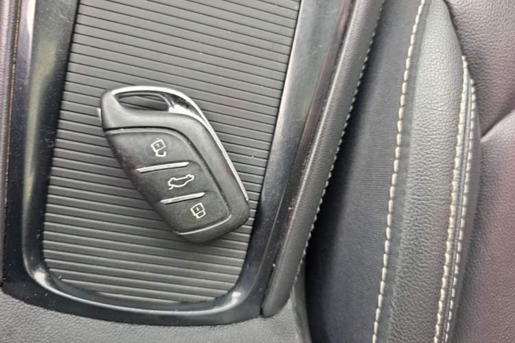 Used Roewe RX3 2018 1.6L CVT Flagship Edition Vehicle Key