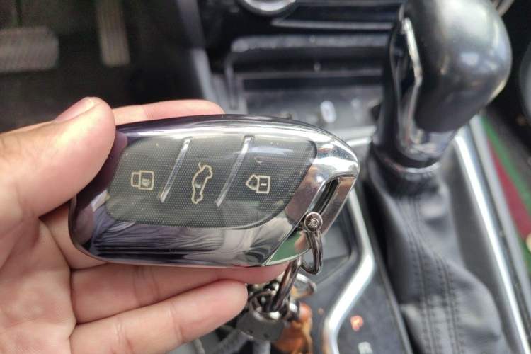 Used Roewe RX3 2018 1.6L CVT Flagship Edition Vehicle Key