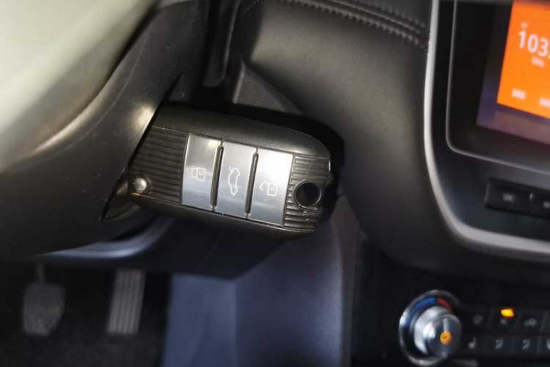 Used Roewe RX3 2018 1.6L Manual Flagship Edition Vehicle Key