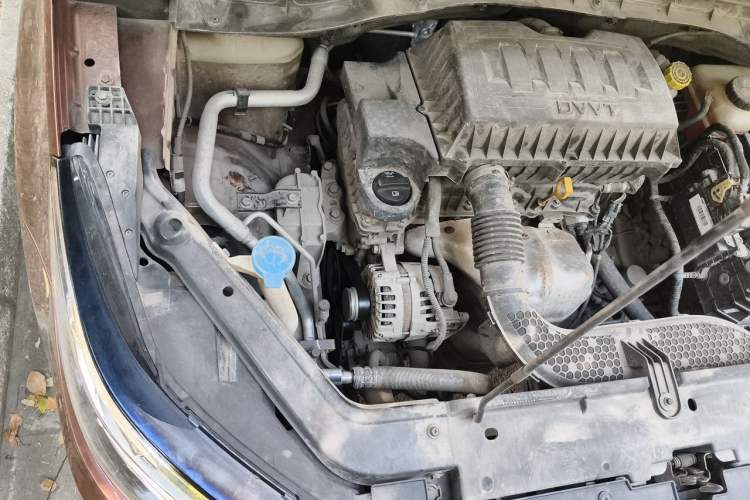 Used Roewe RX3 2018 1.6L CVT Flagship Edition Engine Bay Right