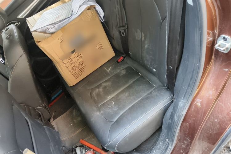 Used Roewe RX3 2018 1.6L CVT Flagship Edition Left Rear Seat