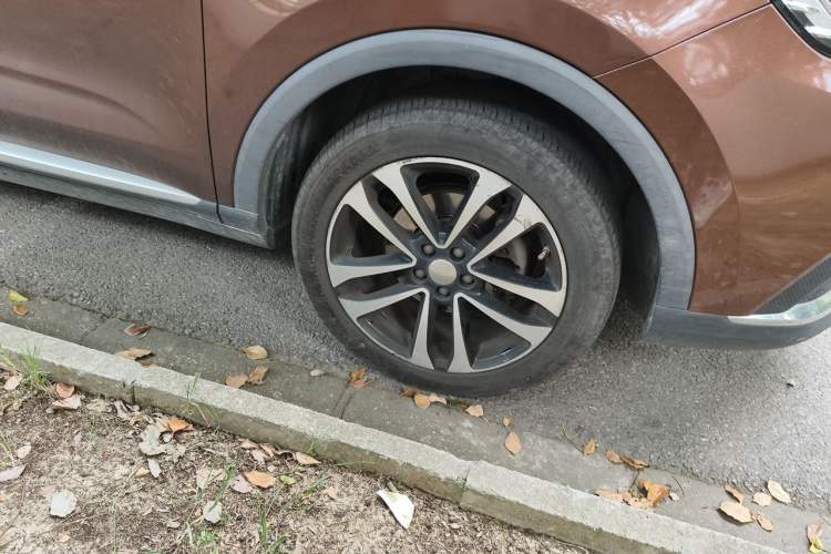 Used Roewe RX3 2018 1.6L CVT Flagship Edition Right Front Wheel Hub
