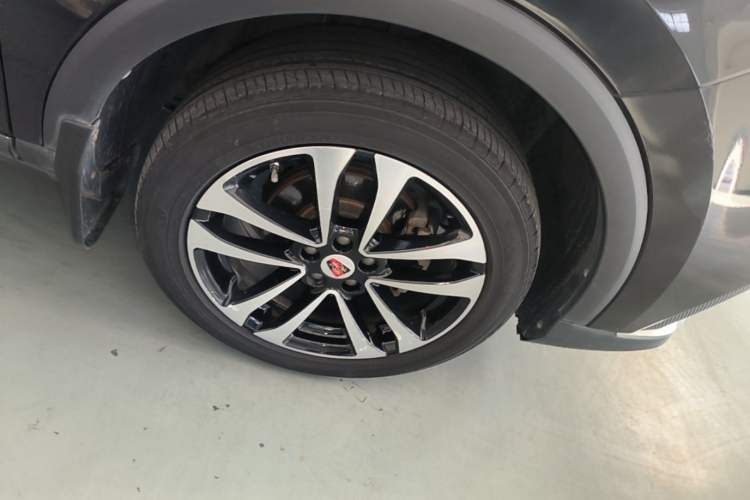 Used Roewe RX3 2020 1.6L Manual 4G Connect Super-Fresh Elite Edition Exterior 5