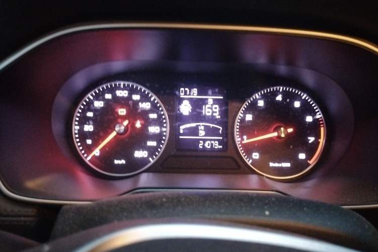Used Roewe RX3 2020 1.6L Manual 4G Connect Super-Fresh Elite Edition Instrument Cluster