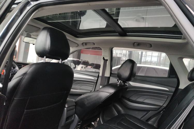 Used Roewe RX3 2020 1.6L CVT 4G Connected Ultra-Fun Elite Edition Interior 4