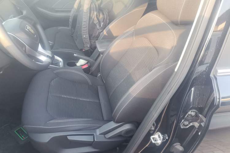 Used Roewe RX3 2020 1.6L Manual - Ultra-Fresh Entry Version Left Front Seat