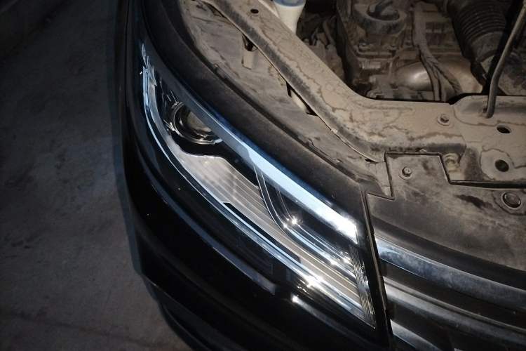 Used Roewe RX3 2020 1.6L Manual 4G Connect Super-Fresh Elite Edition Right Front Headlight