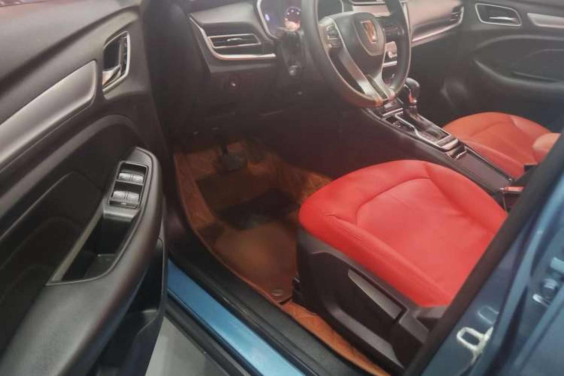 Used Roewe RX3 2020 1.6L CVT 4G Connected Ultra-Fun Elite Edition Interior 2