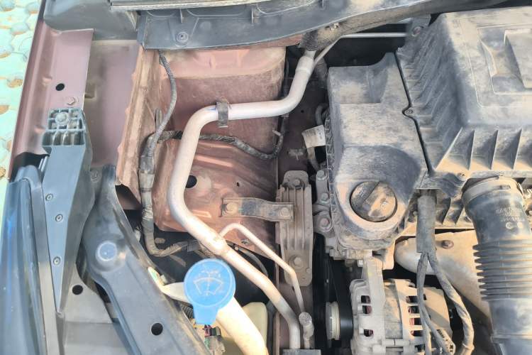 Used Roewe RX3 2020 1.6L Manual 4G Connect Super-Fresh Elite Edition Engine Bay Right
