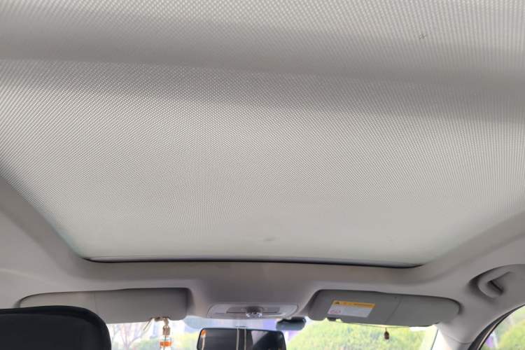 Used Roewe RX3 2020 1.6L Manual 4G Connect Super-Fresh Elite Edition Headliner