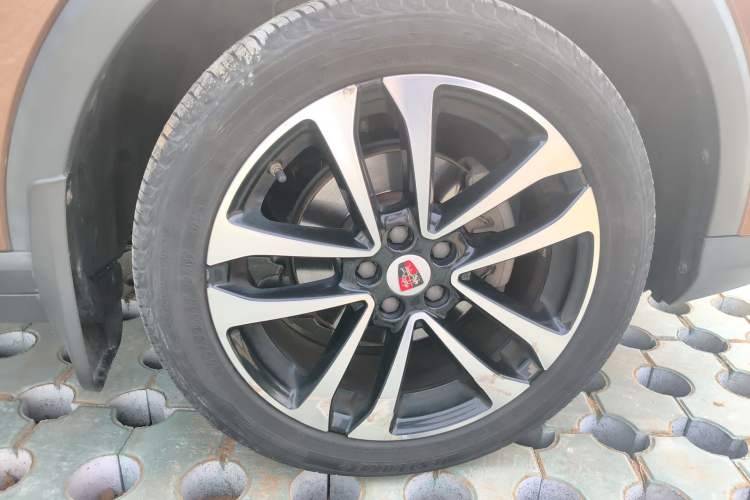 Used Roewe RX3 2020 1.6L Manual 4G Connect Super-Fresh Elite Edition Right Front Wheel Hub