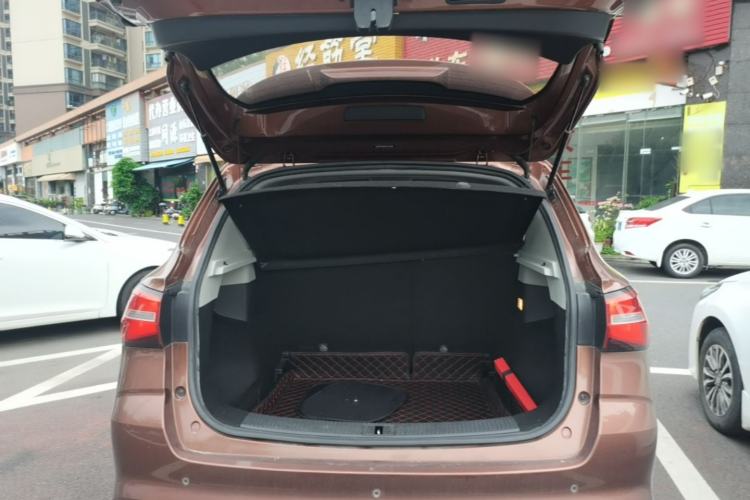 Used Roewe RX3 2020 1.6L CVT 4G Connected Ultra-Cool Flagship Edition Trunk