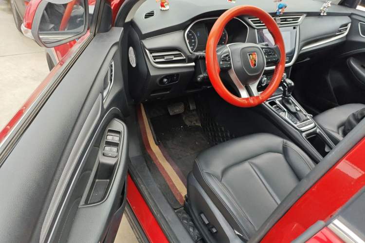 Used Roewe RX3 2020 1.6L CVT 4G Connected Ultra-Cool Flagship Edition Driver Seat