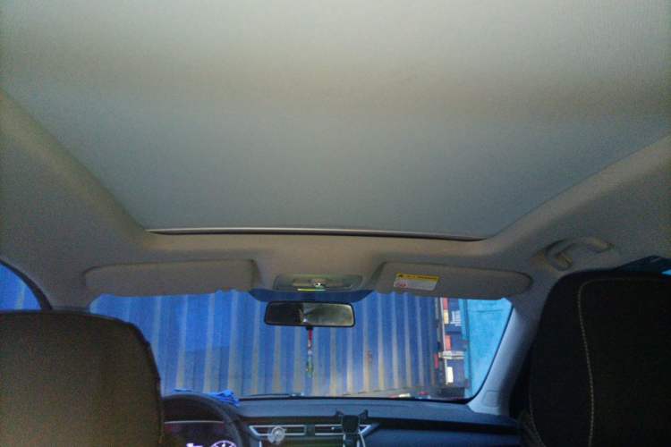 Used Roewe RX3 2020 1.6L Manual 4G Connect Super-Fresh Elite Edition Headliner