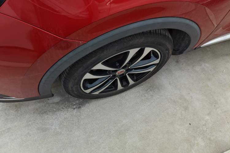 Used Roewe RX3 2020 1.6L CVT 4G Connected Ultra-Cool Flagship Edition Left Front Wheel Hub