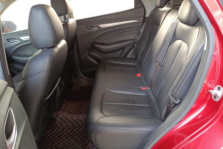 Used Roewe RX3 2020 1.6L CVT 4G Connected Ultra-Fun Elite Edition Left Rear Seat
