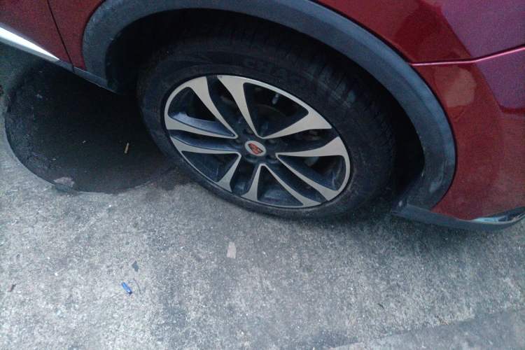 Used Roewe RX3 2020 1.6L Manual 4G Connect Super-Fresh Elite Edition Right Front Wheel Hub
