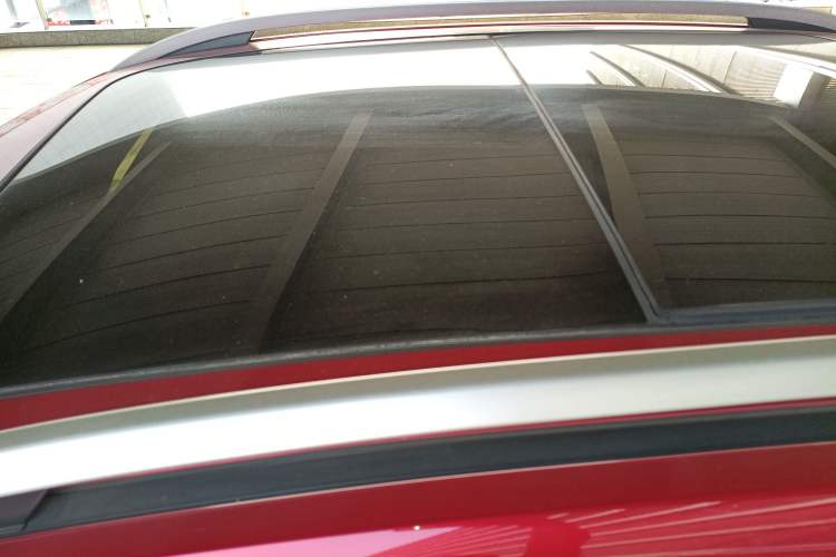 Used Roewe RX3 2020 1.6L CVT 4G Connected Ultra-Fun Elite Edition Roof
