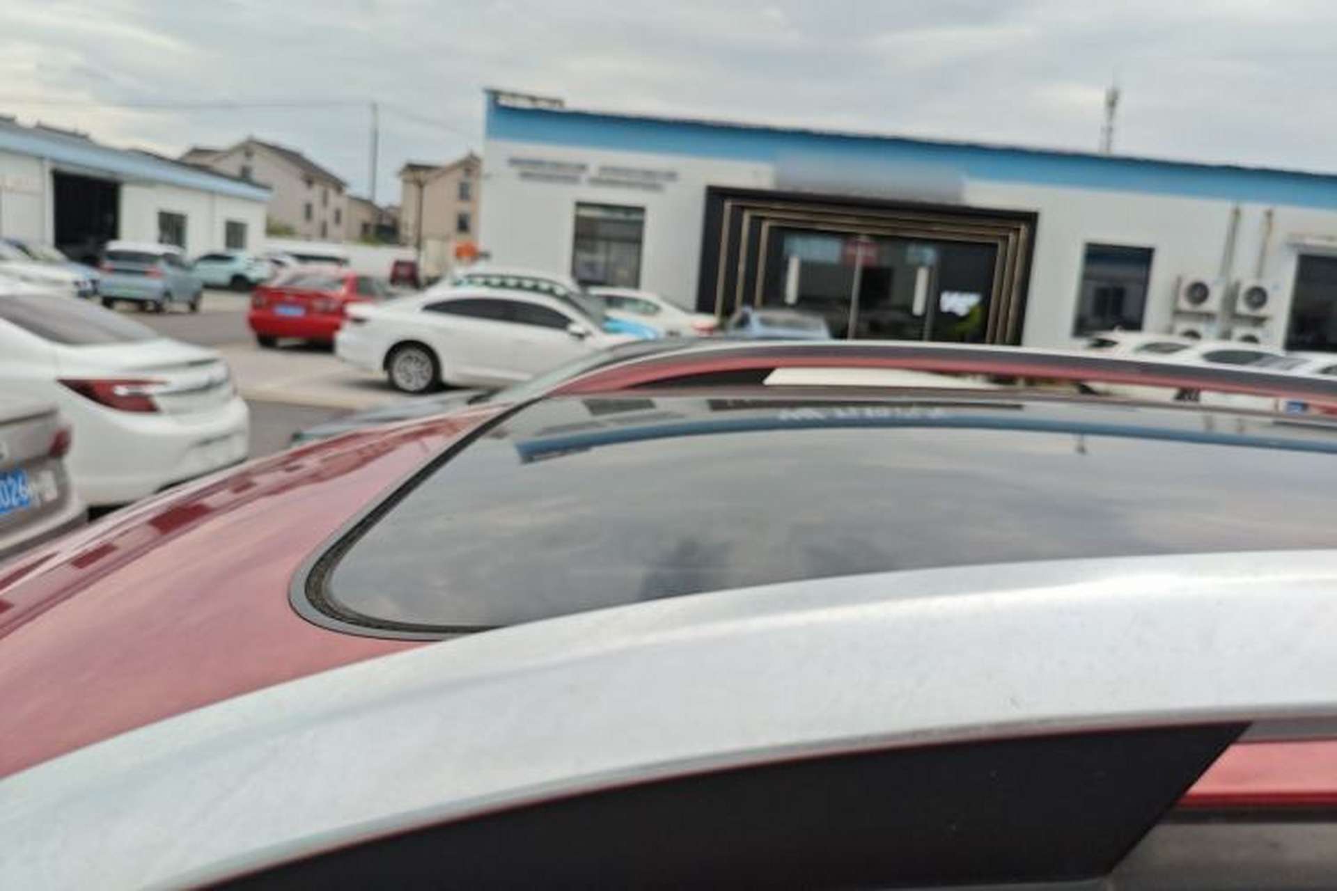 Used Roewe RX3 2020 1.6L CVT 4G Connected Ultra-Cool Flagship Edition Roof
