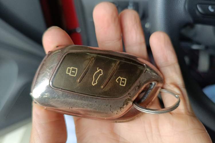 Used Roewe RX3 2020 1.6L CVT 4G Connected Ultra-Fun Elite Edition Vehicle Key