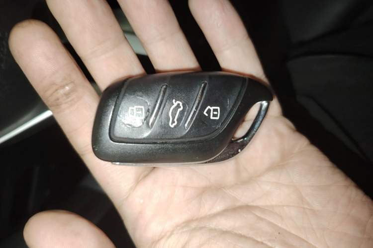Used Roewe RX3 2020 1.6L CVT 4G Connected Ultra-Cool Flagship Edition Vehicle Key