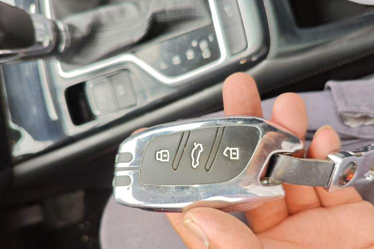 Used Roewe RX3 2020 1.6L CVT 4G Connected Ultra-Cool Flagship Edition Vehicle Key