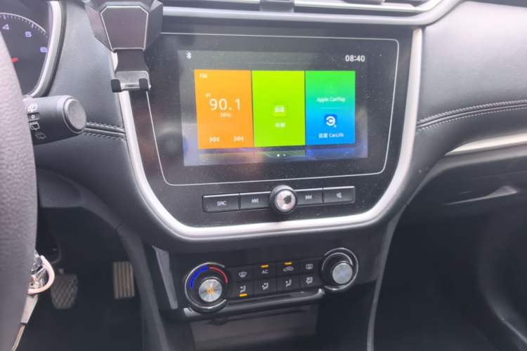 Used Roewe RX3 2020 1.6L Manual 4G Connect Super-Fresh Elite Edition Audio And AC Panel