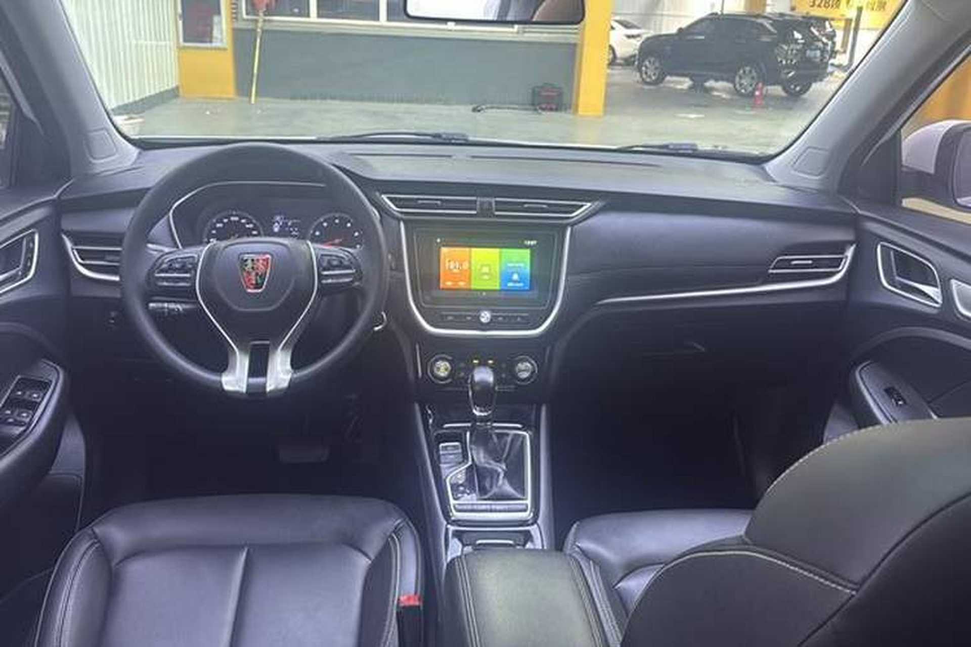 Used Roewe RX3 2020 1.6L CVT 4G Connected Ultra-Cool Flagship Edition Audio And AC Panel