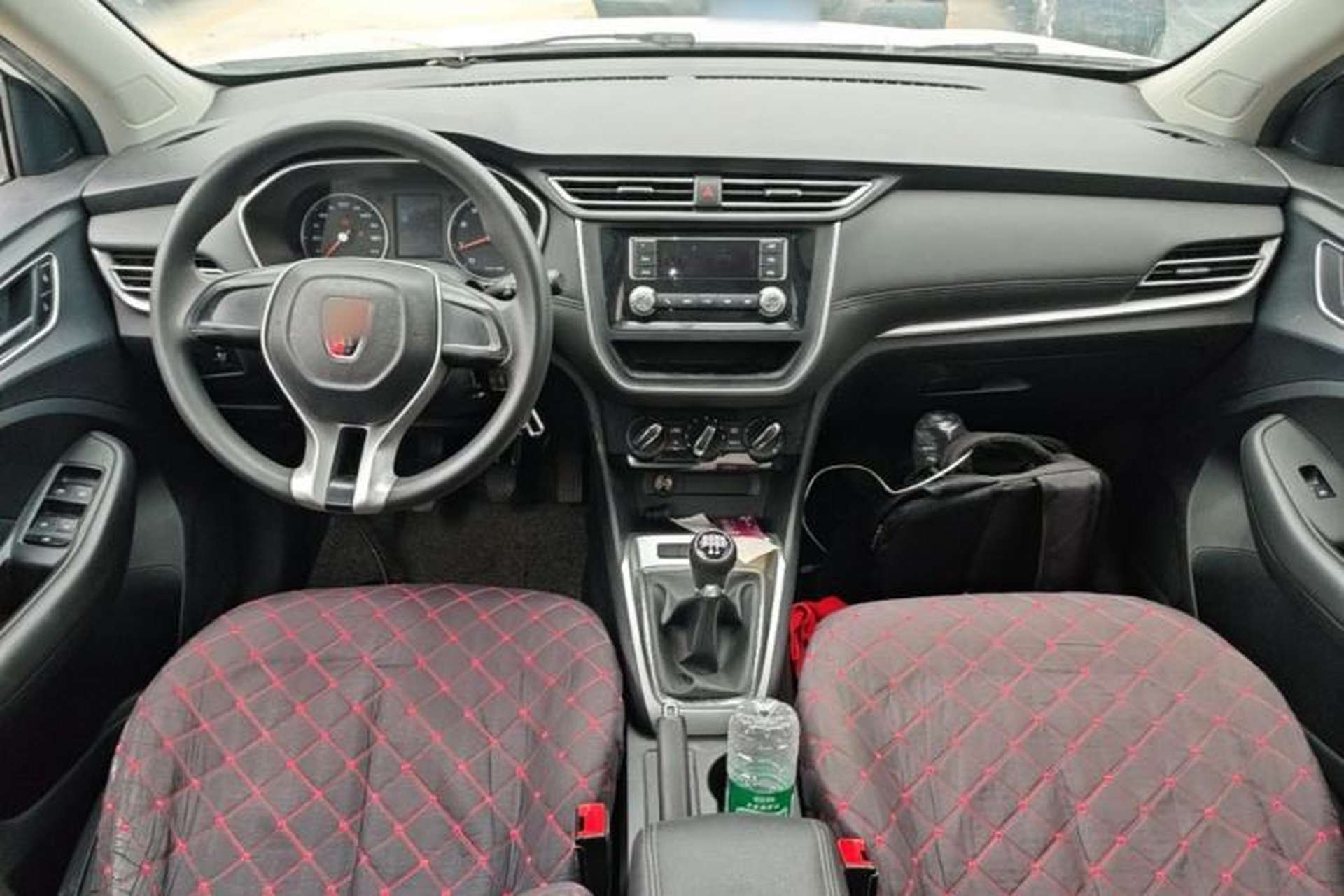 Used Roewe RX3 2020 1.6L Manual - Ultra-Fresh Entry Version Center Console