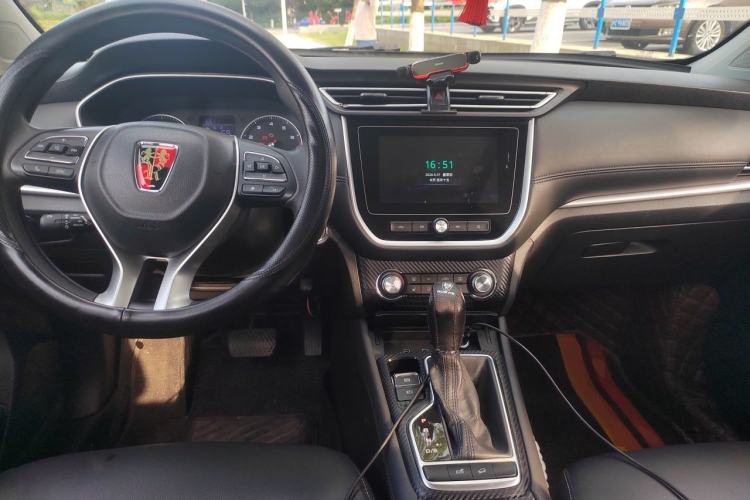 Used Roewe RX3 2020 1.6L CVT 4G Connected Ultra-Cool Flagship Edition Center Console