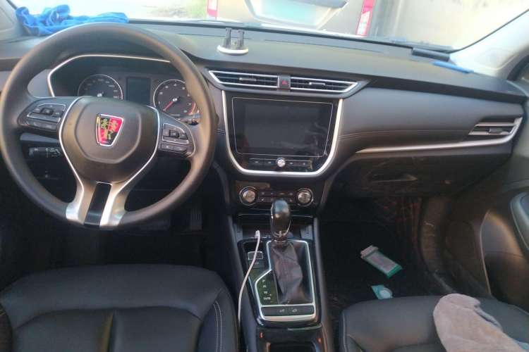 Used Roewe RX3 2020 1.6L CVT 4G Connected Ultra-Cool Flagship Edition Center Console